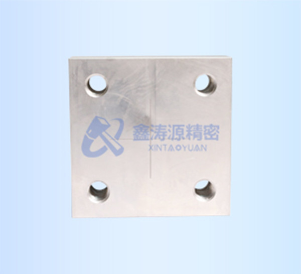 噴絲板的微孔噴絲加工是最難的_鑫濤源精密加工廠家