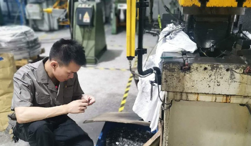 80T協易氣動沖壓機